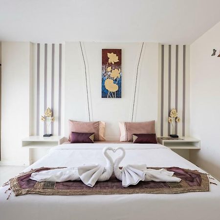 J Sweet Dream Boutique Hotel Phuket Patong Экстерьер фото