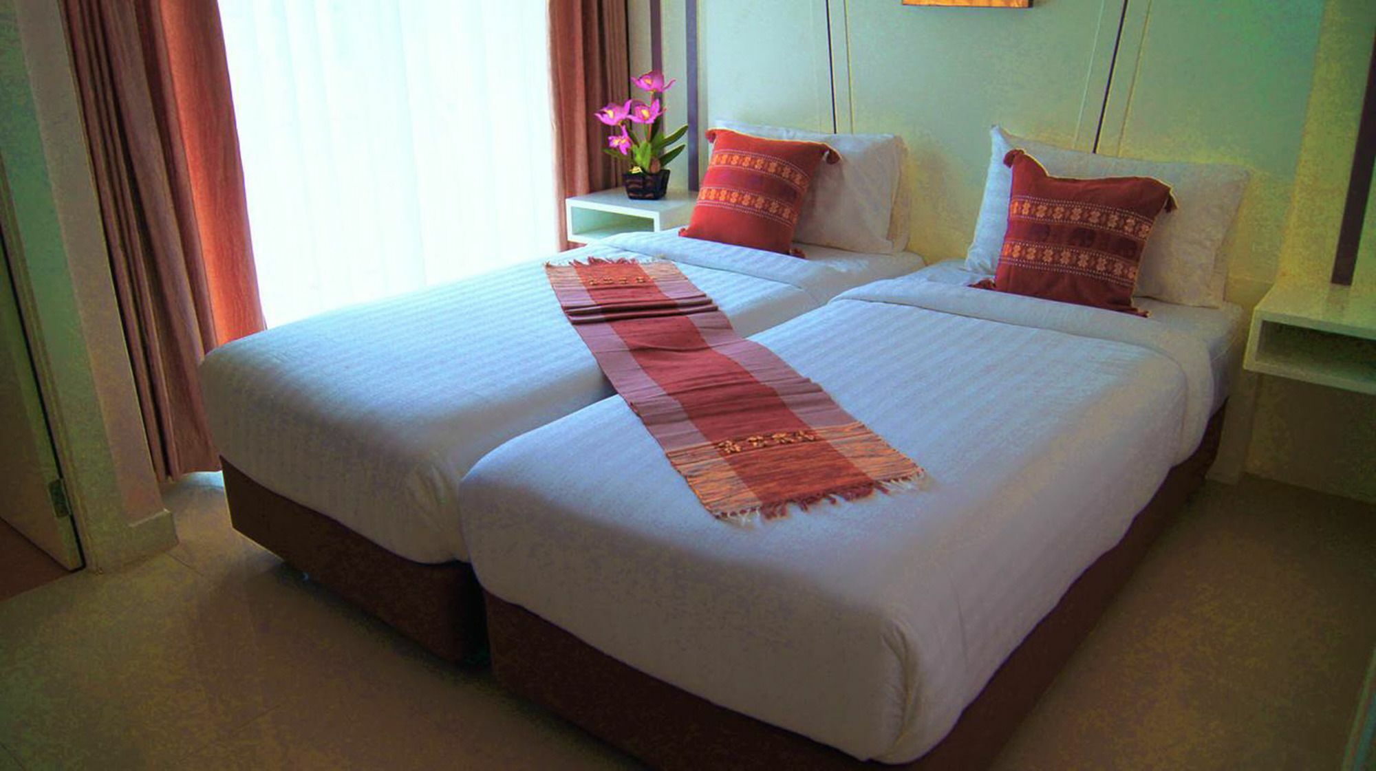 J Sweet Dream Boutique Hotel Phuket Patong Экстерьер фото